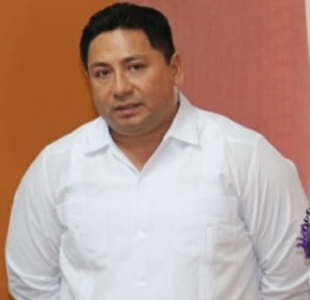 Mtro. Jhonny A. Heredia Itzá